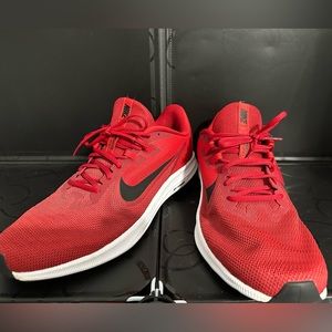 Men’s Nike Downshifter running shoes